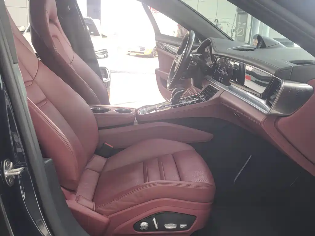 Porsche Panamera 2017 — фото 12