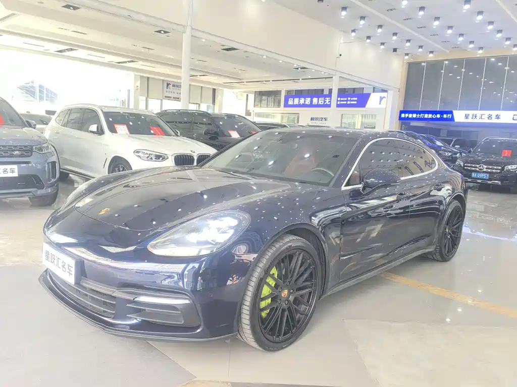 Porsche Panamera 2017 — фото 1