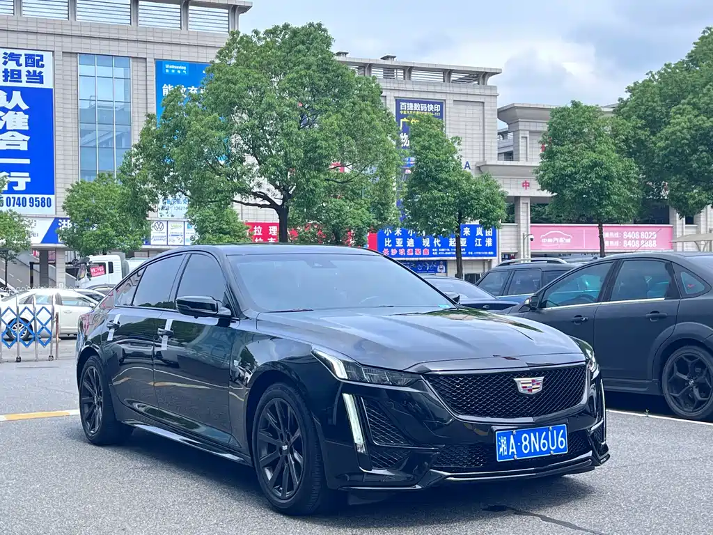 Cadillac CT5 2023 — фото 1