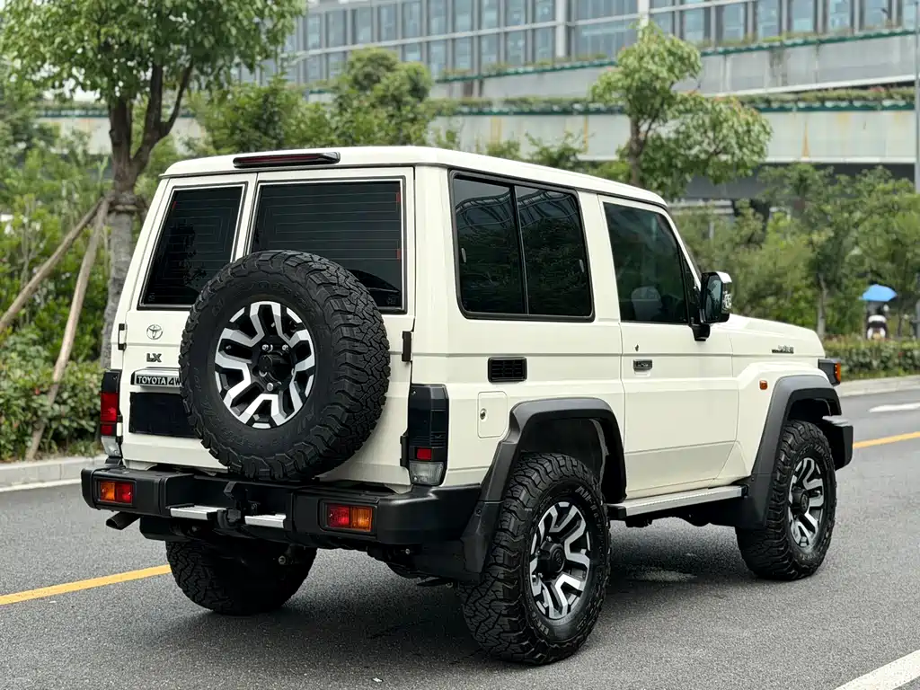 Toyota Land Cruiser 2025 — фото 6