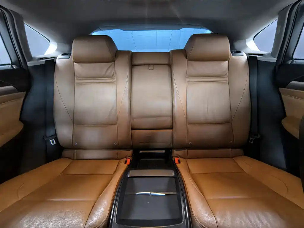 BMW X6 2010 — фото 10