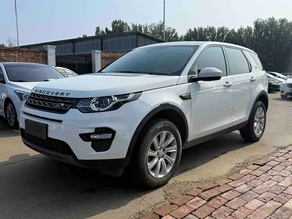 Land Rover Discovery Sport 2017 — фото 1
