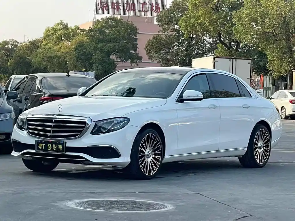 Mercedes-Benz E-Class 2017 — фото 1