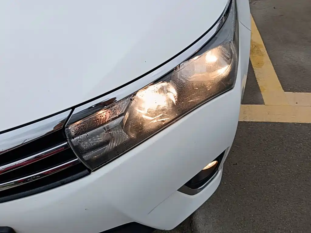 Toyota Corolla 2018 — фото 18