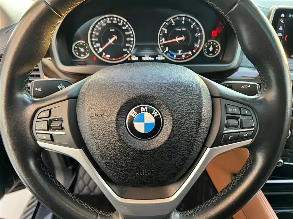 BMW X6 2018 — фото 13