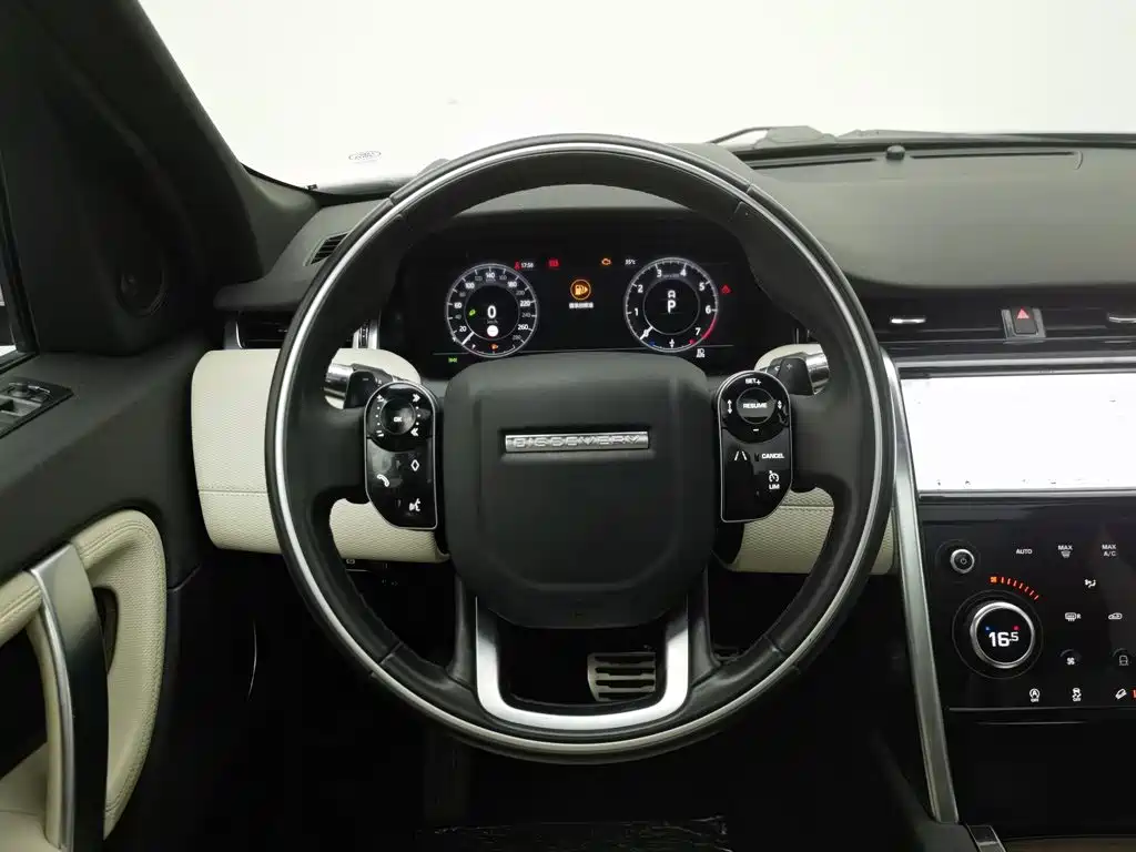 Land Rover Discovery Sport 2021 — фото 11