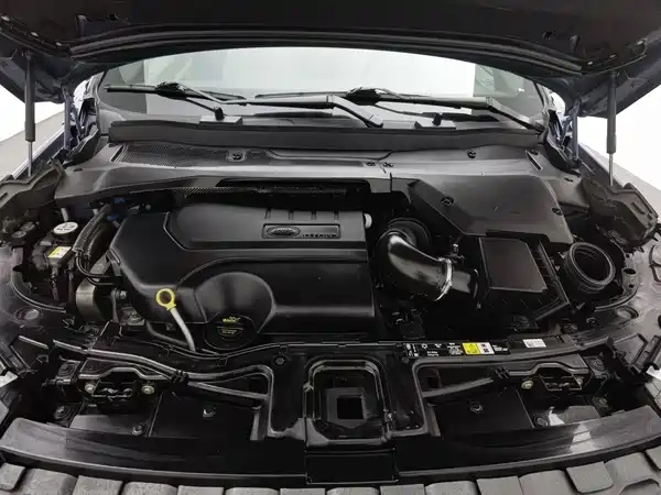 Land Rover Discovery Sport 2021