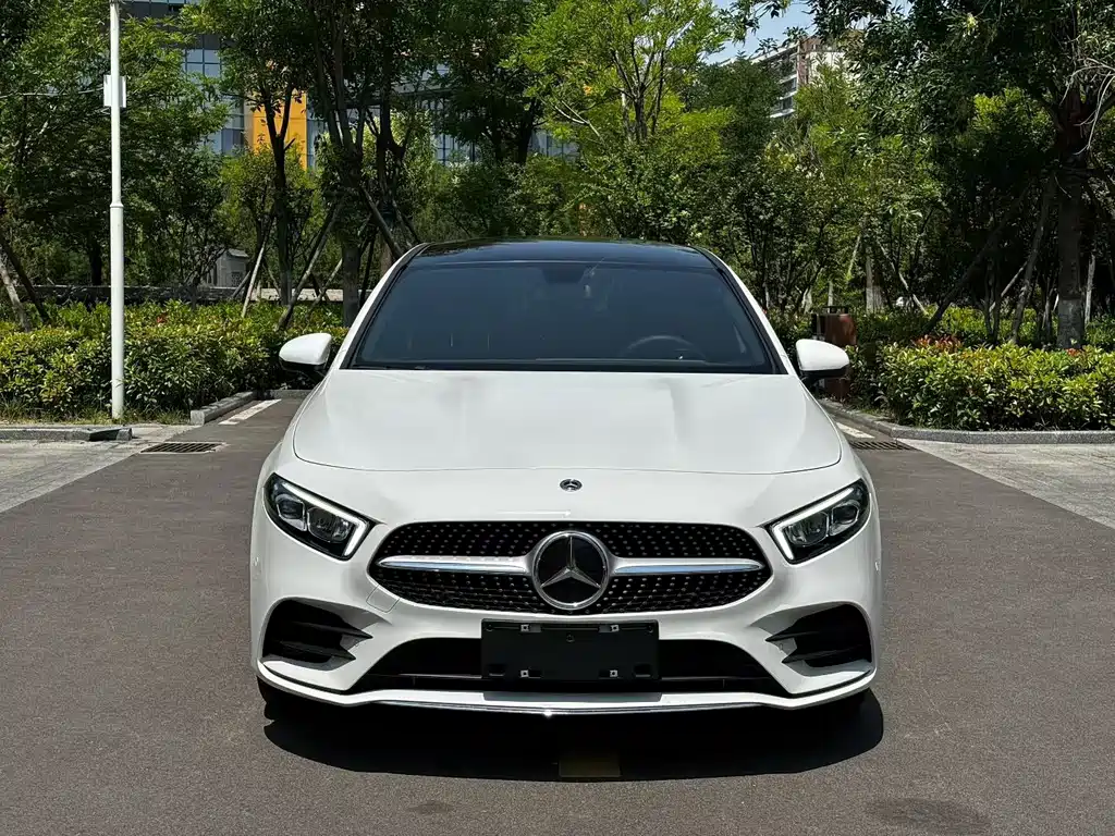 Mercedes-Benz A-Class 2023 — фото 2