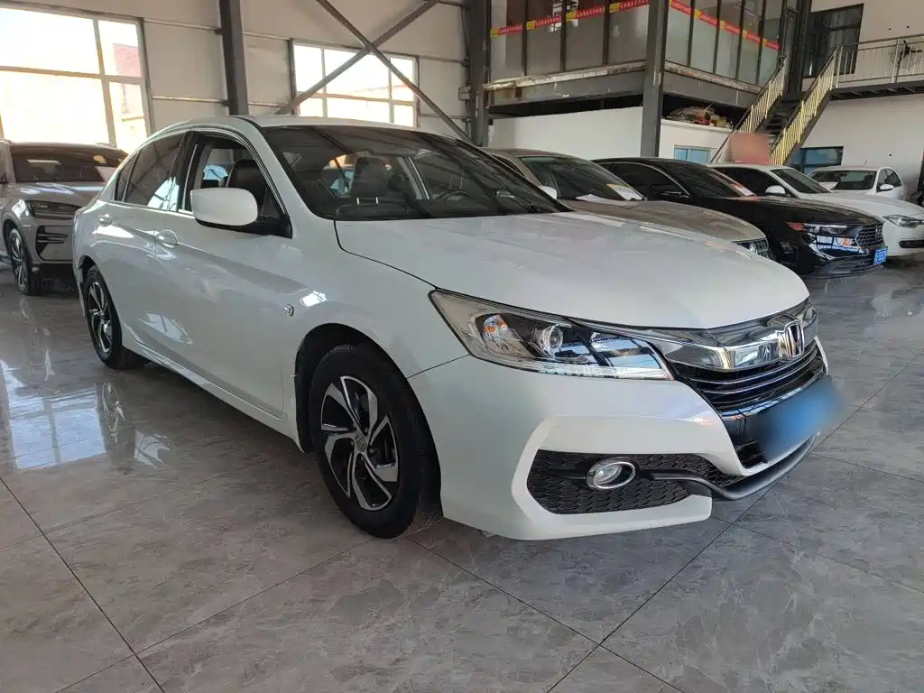 Honda Accord 2018 — фото 4