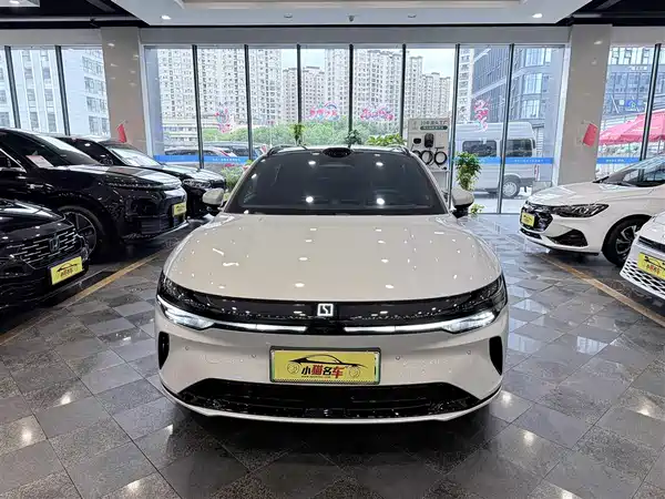 Zeekr 007GT 2025