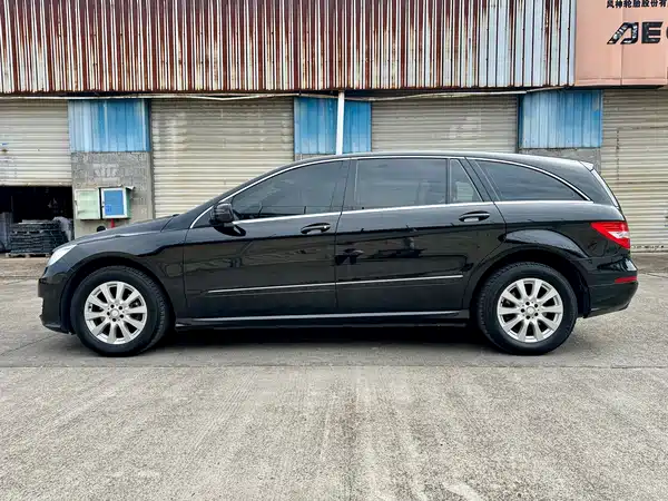 Mercedes-Benz R-Class 2011