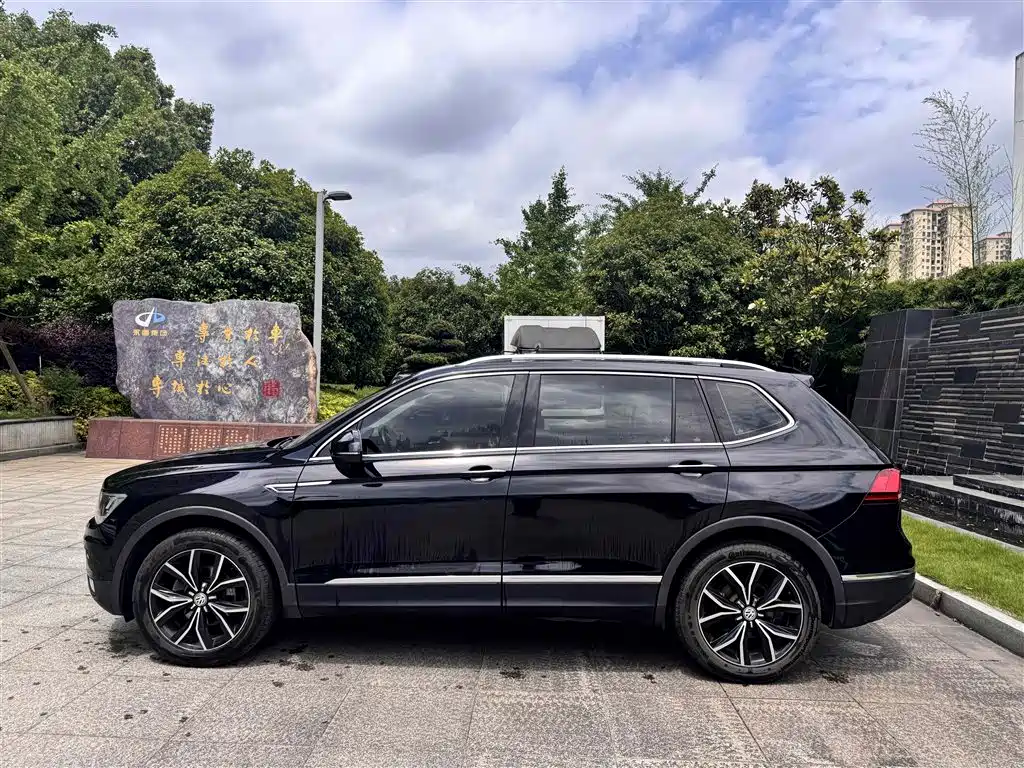 Volkswagen Tiguan L 2019 — фото 9