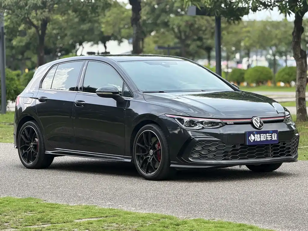 Volkswagen Golf GTI 2021