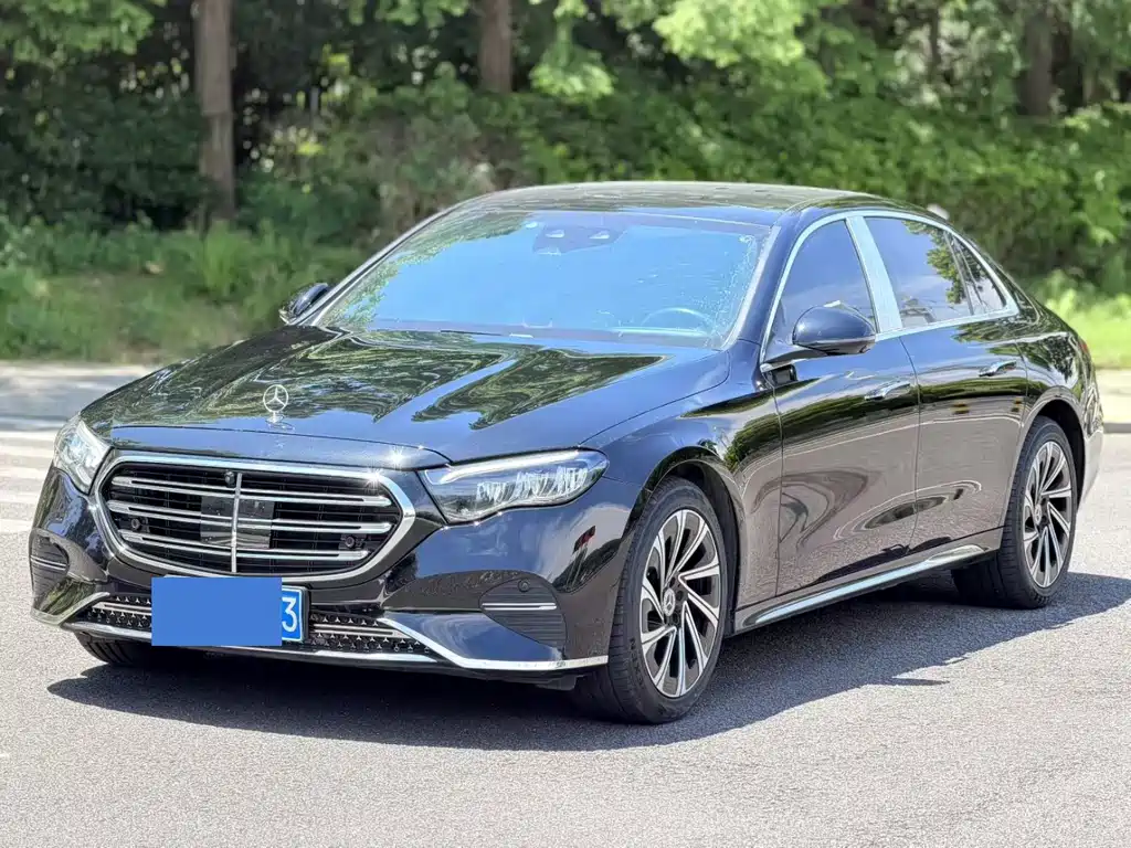 Mercedes-Benz E-Class 2026 — фото 1