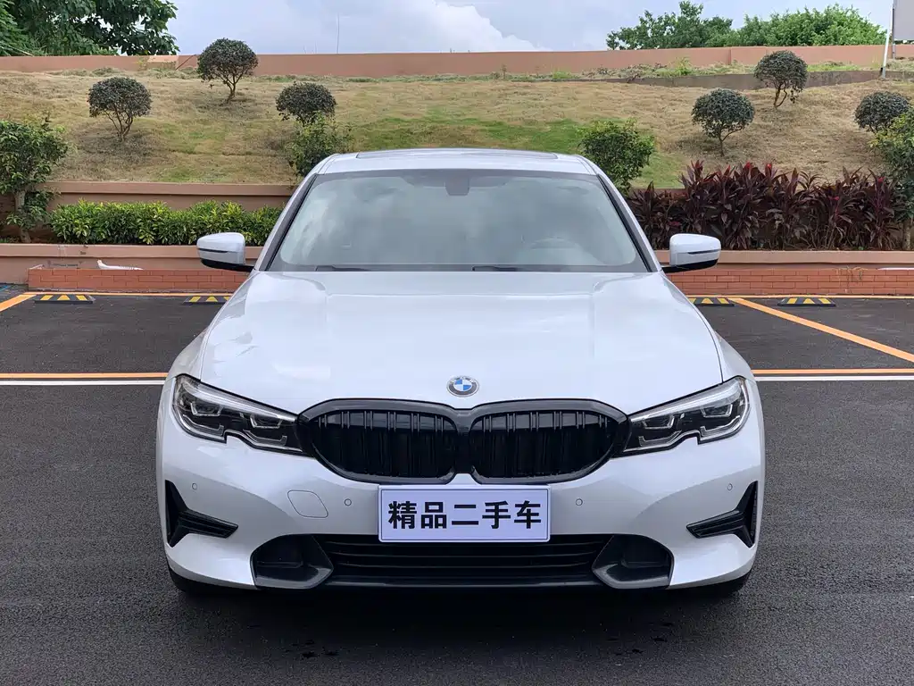 BMW 3 Series 2022