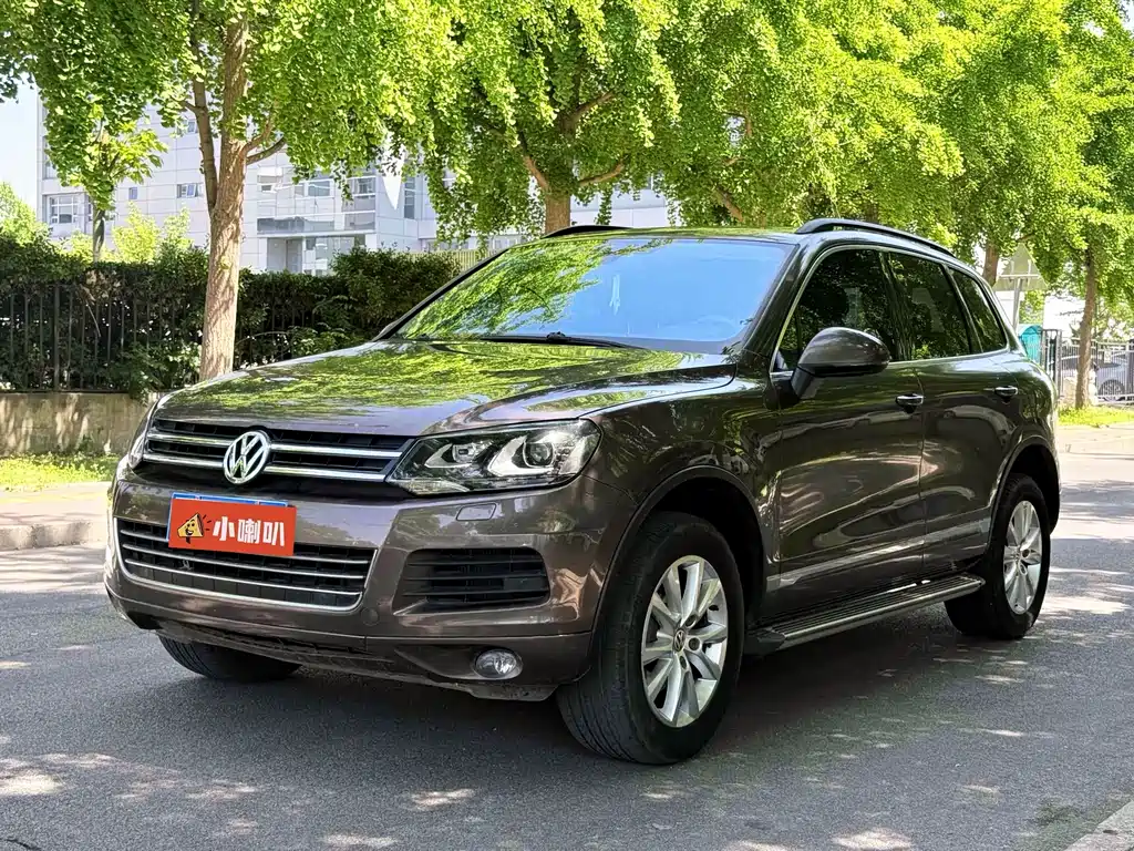 Volkswagen Touareg 2013 — фото 1