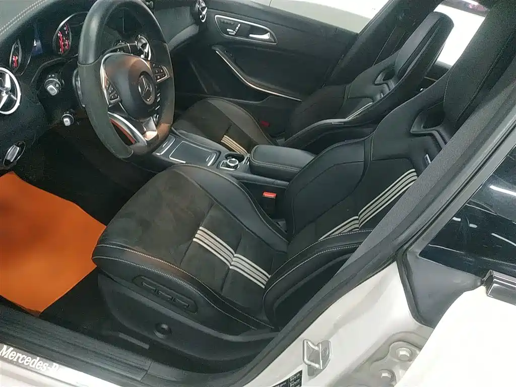 Mercedes-Benz CLA 2017 — фото 11