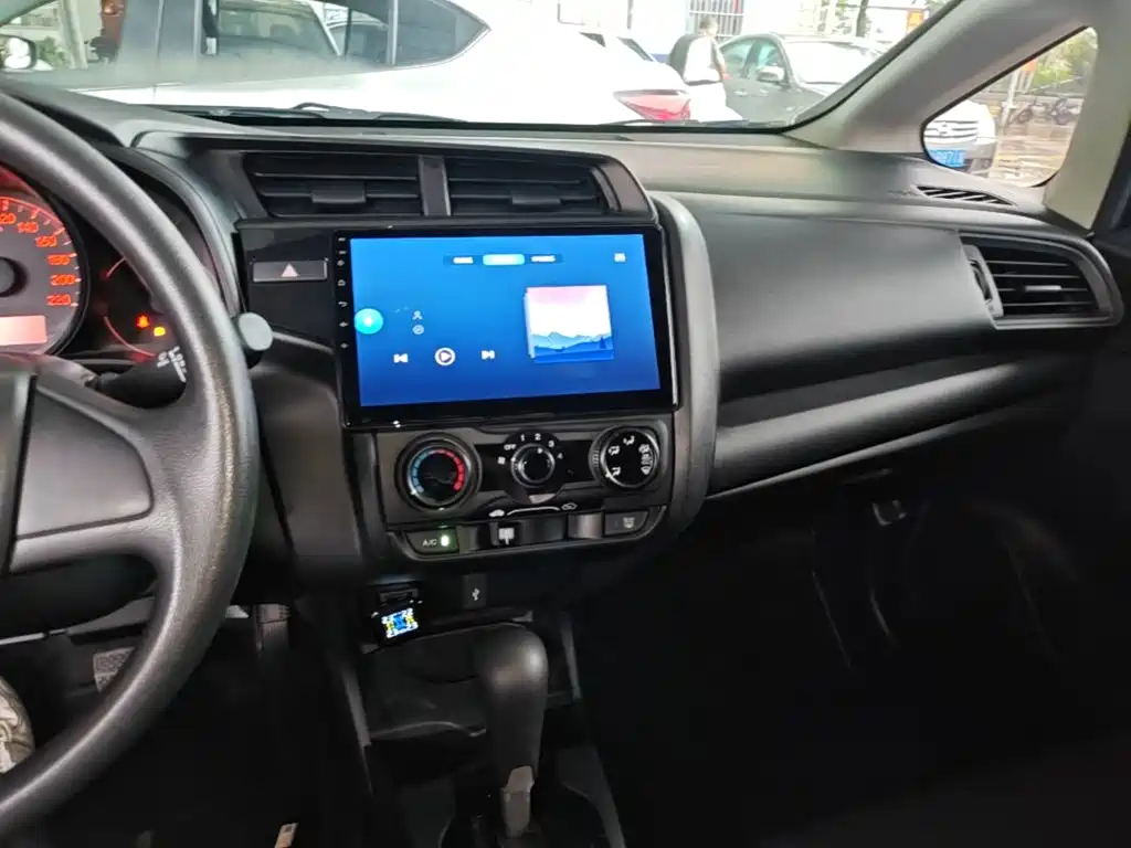 Honda Fit 2019 — фото 10