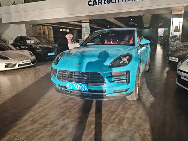 Porsche Macan 2021
