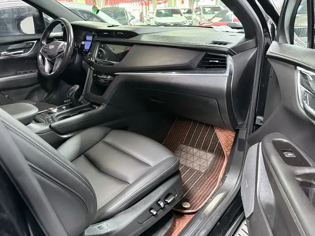 Cadillac XT5 2020 — фото 21