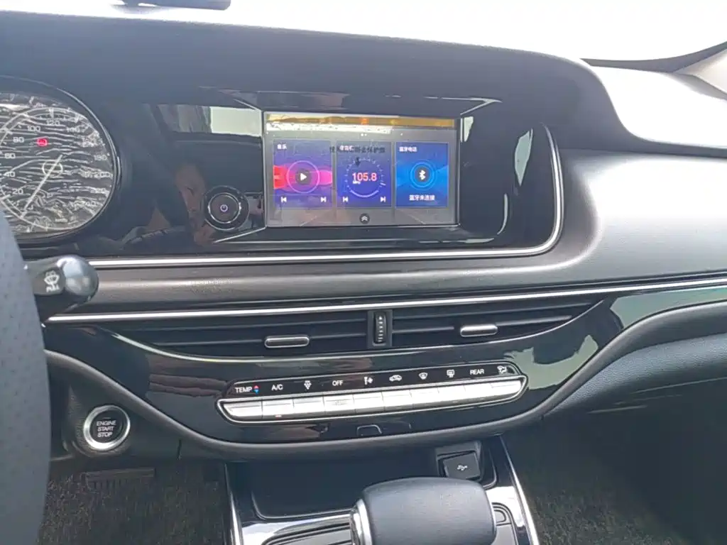 GAC Motor Trumpchi M6 2020 — фото 13