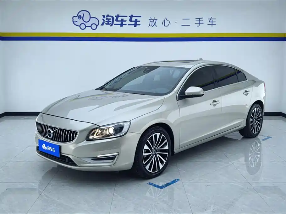 Volvo S60 2018 — фото 1