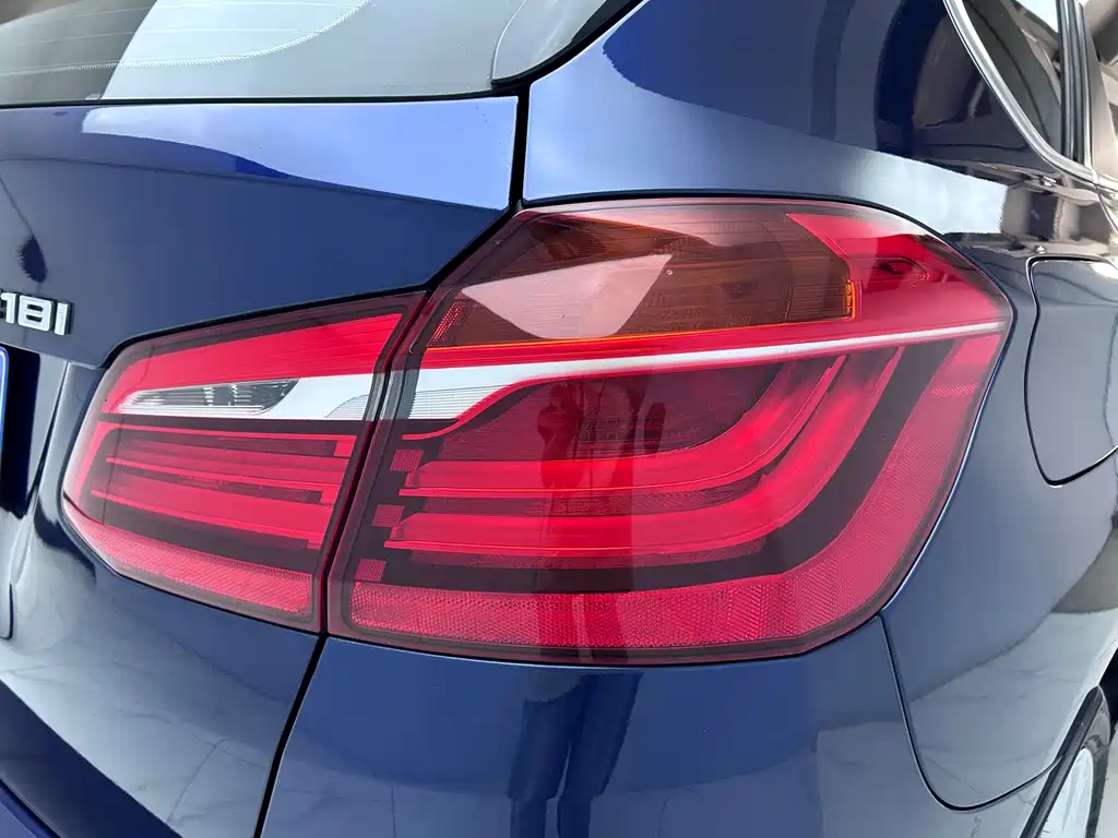 BMW 2 Series Active Tourer 2018 — фото 23