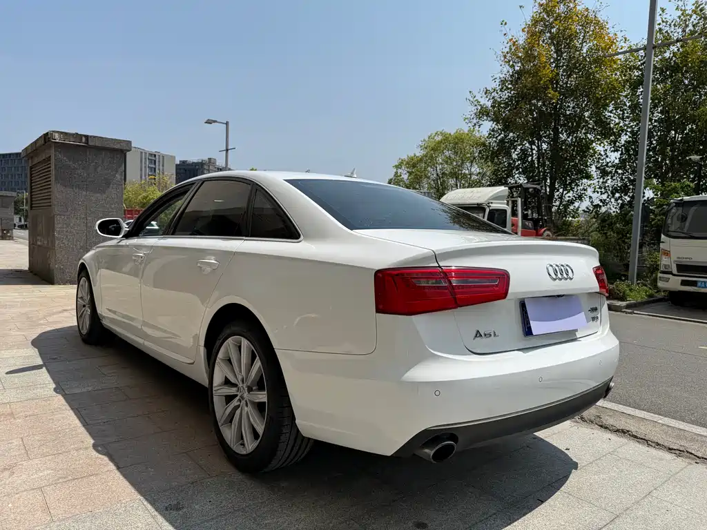 Audi A6L 2015 — фото 6