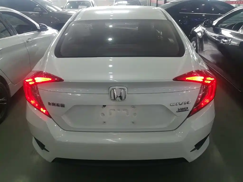 Honda Civic 2020 — фото 6