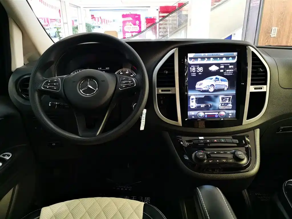 Mercedes-Benz Vito 2018 — фото 10