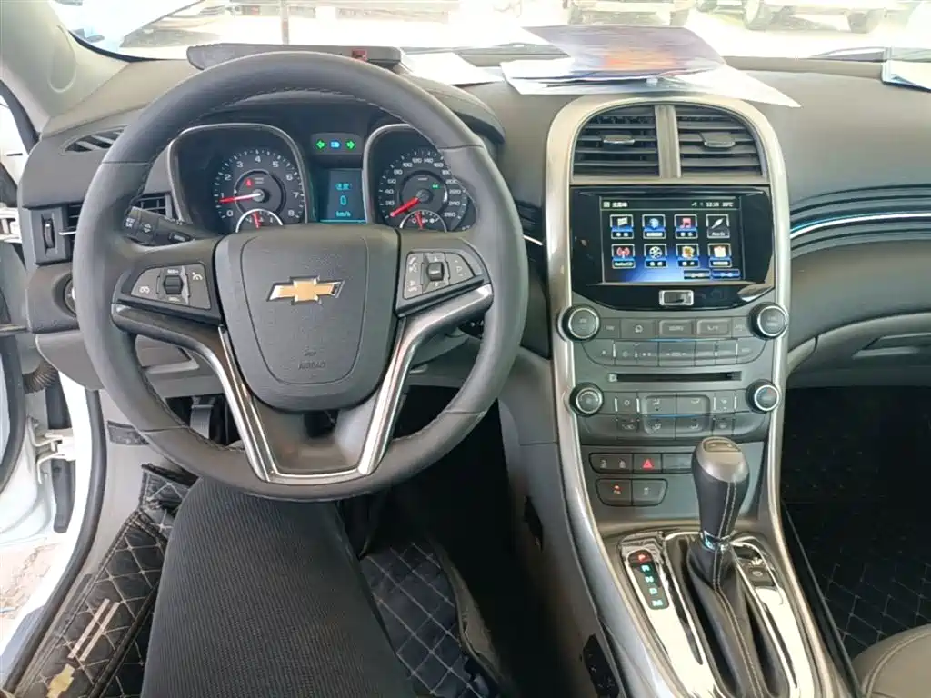 Chevrolet Malibu 2014 — фото 10
