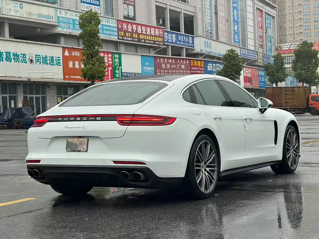 Porsche Panamera 2020 — фото 9