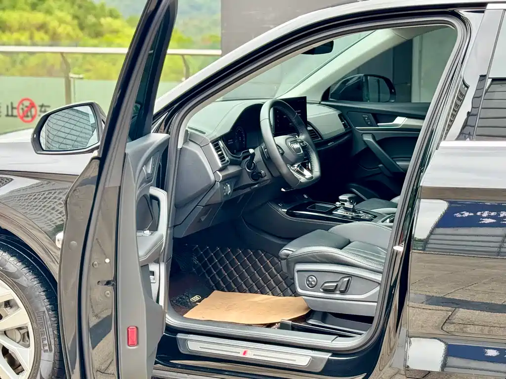Audi Q5L 2023 — фото 4