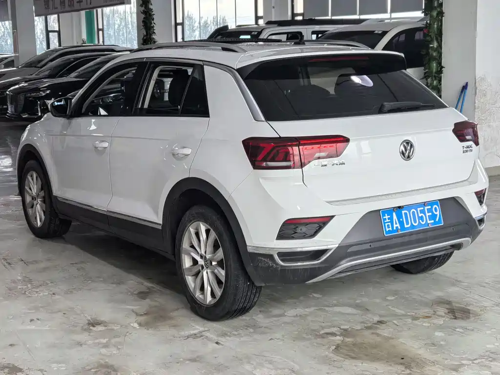 Volkswagen T-Roc 2018 — фото 8