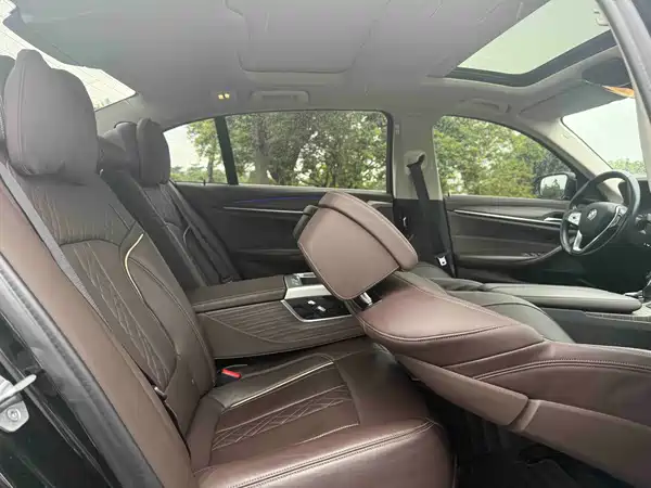 BMW 5 Series 2020