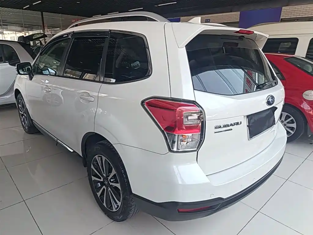 Subaru Forester 2016 — фото 5