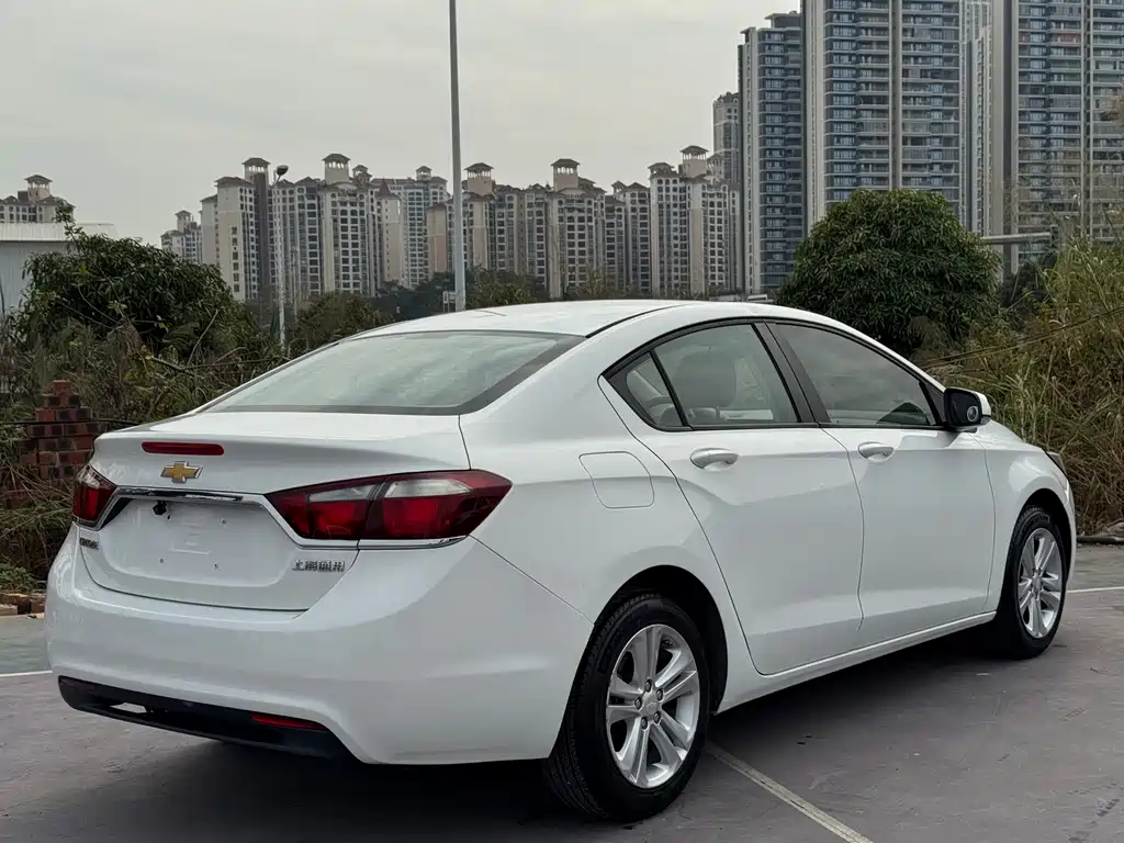 Chevrolet Cruze 2015 — фото 5