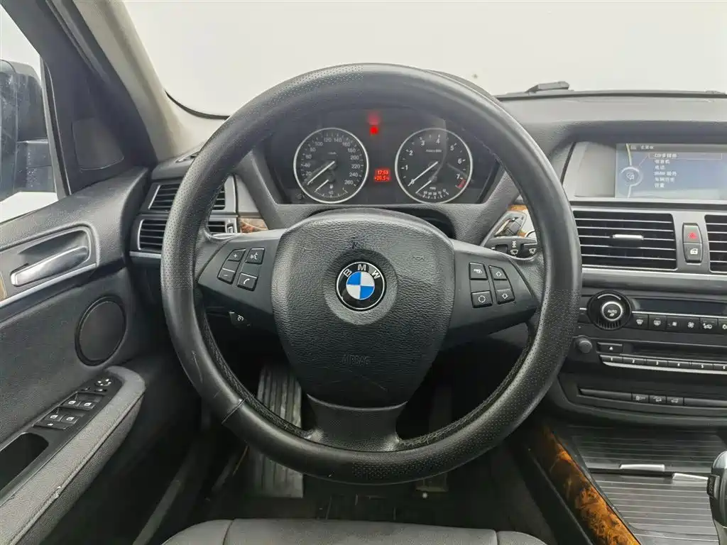 BMW X5 2013 — фото 18