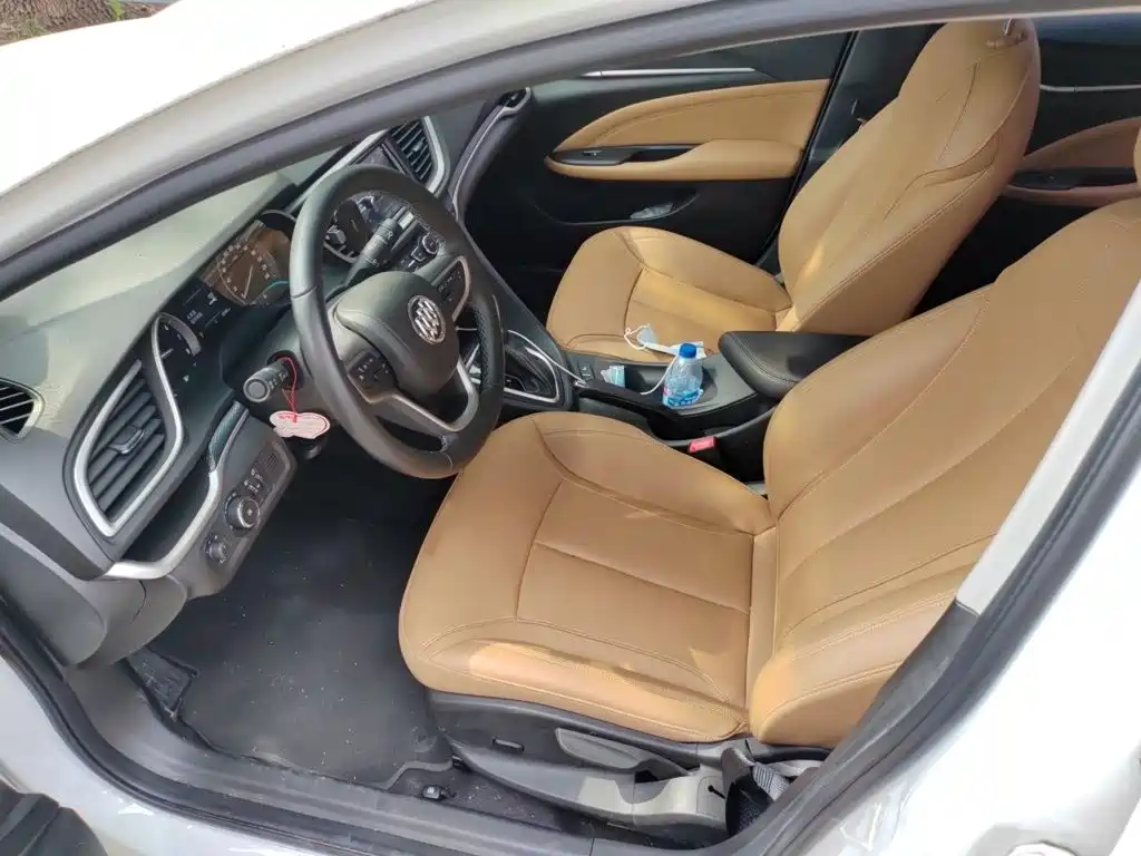 Buick Excelle 2018 — фото 14