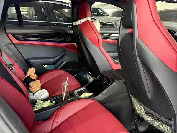 Porsche Panamera 2024