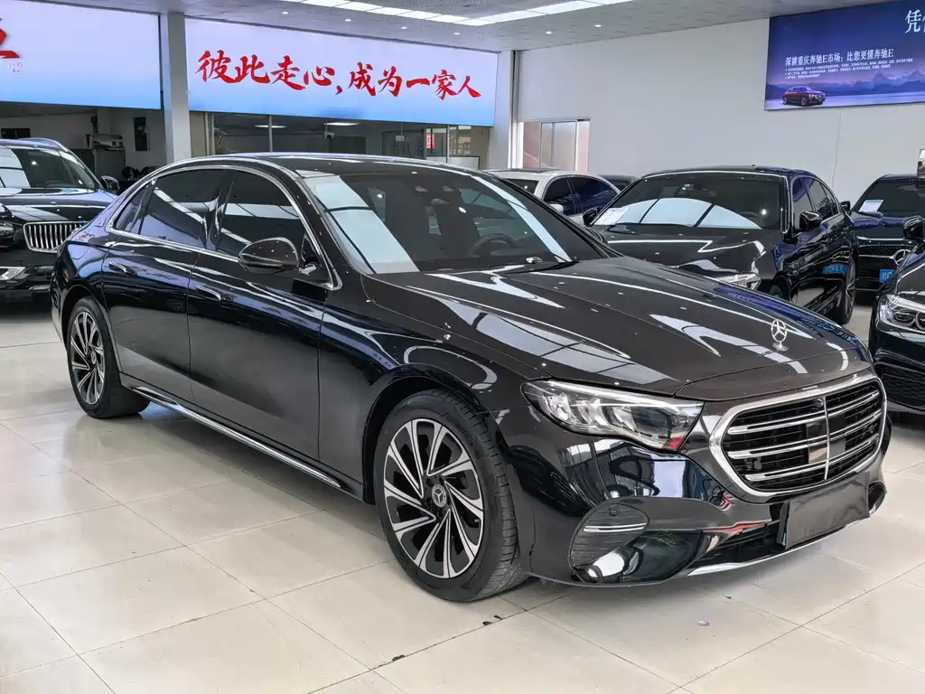 Mercedes-Benz E-Class 2024