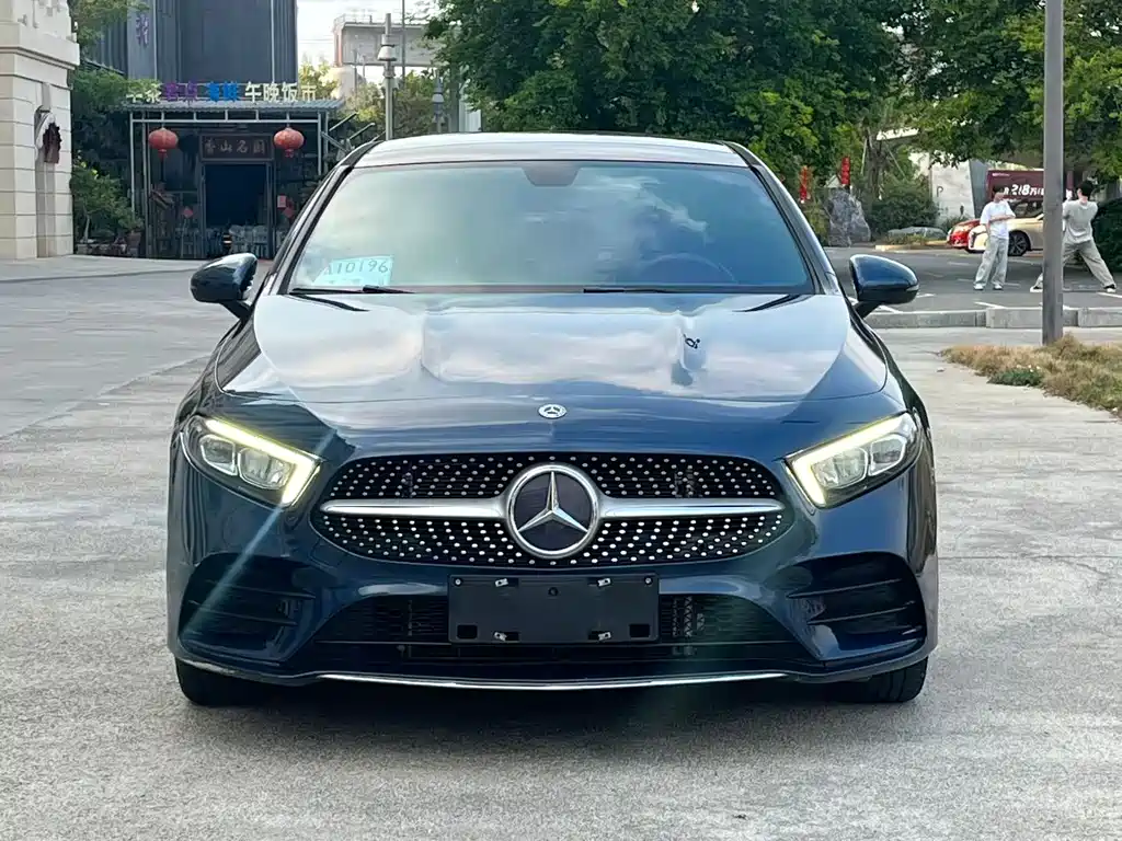 Mercedes-Benz A-Class 2019 — фото 1