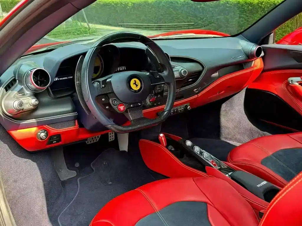 Ferrari F8 2021 — фото 3