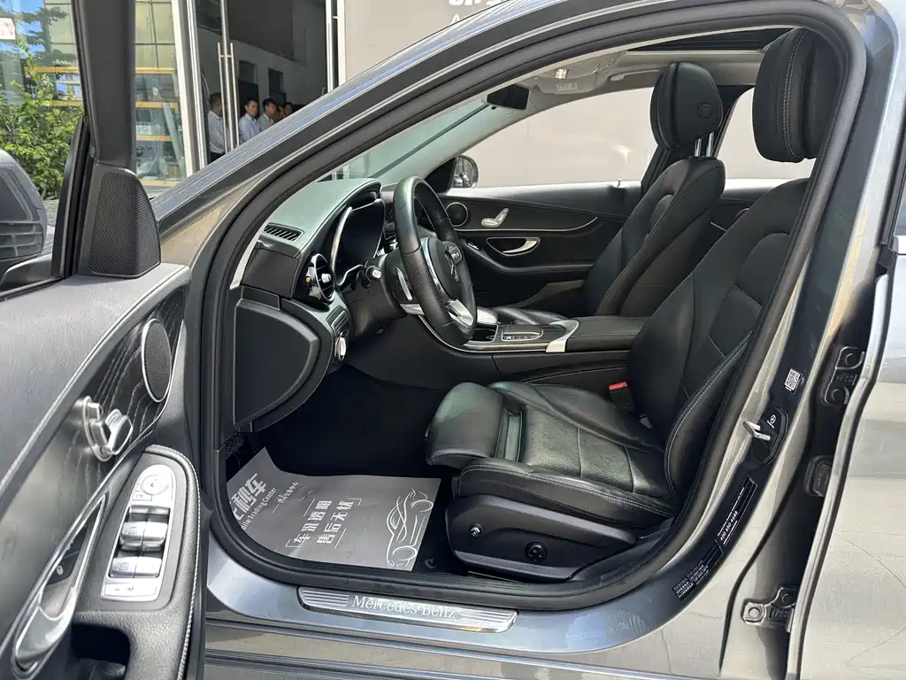 Mercedes-Benz C-Class 2020 — фото 6