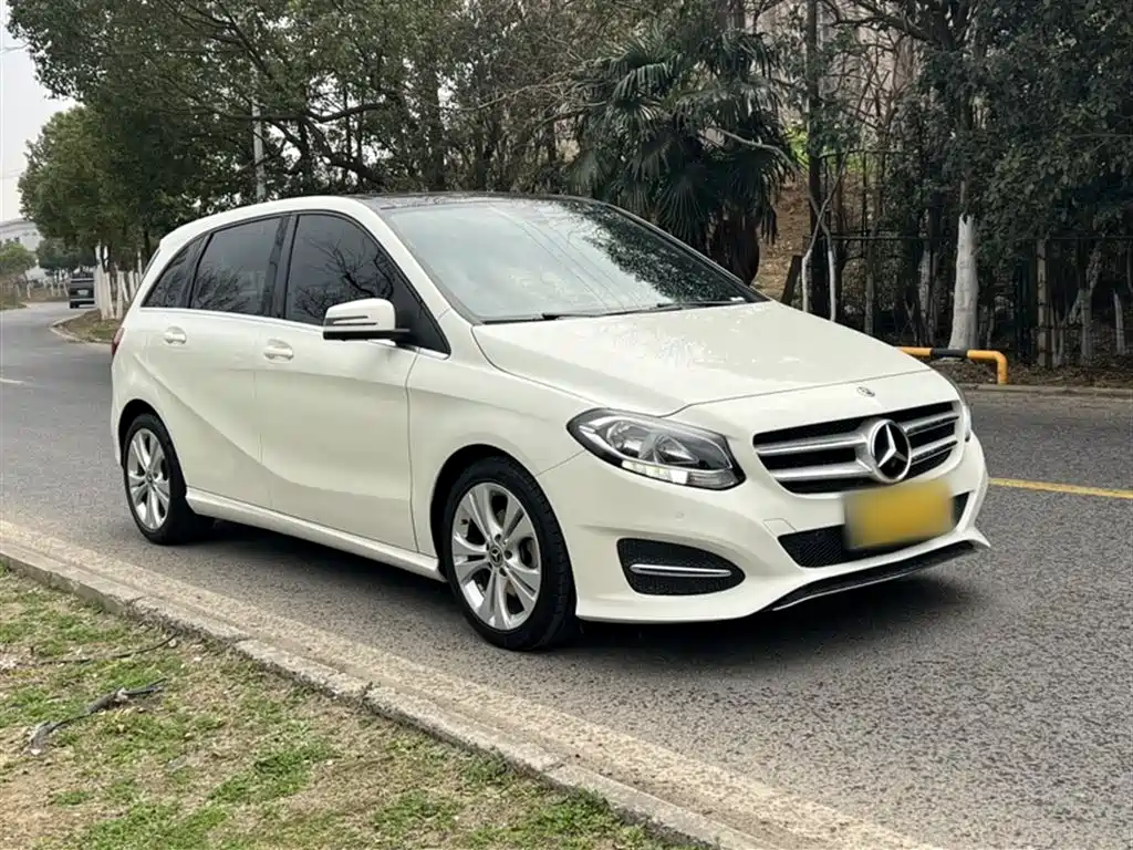 Mercedes-Benz B-Class 2018 — фото 25