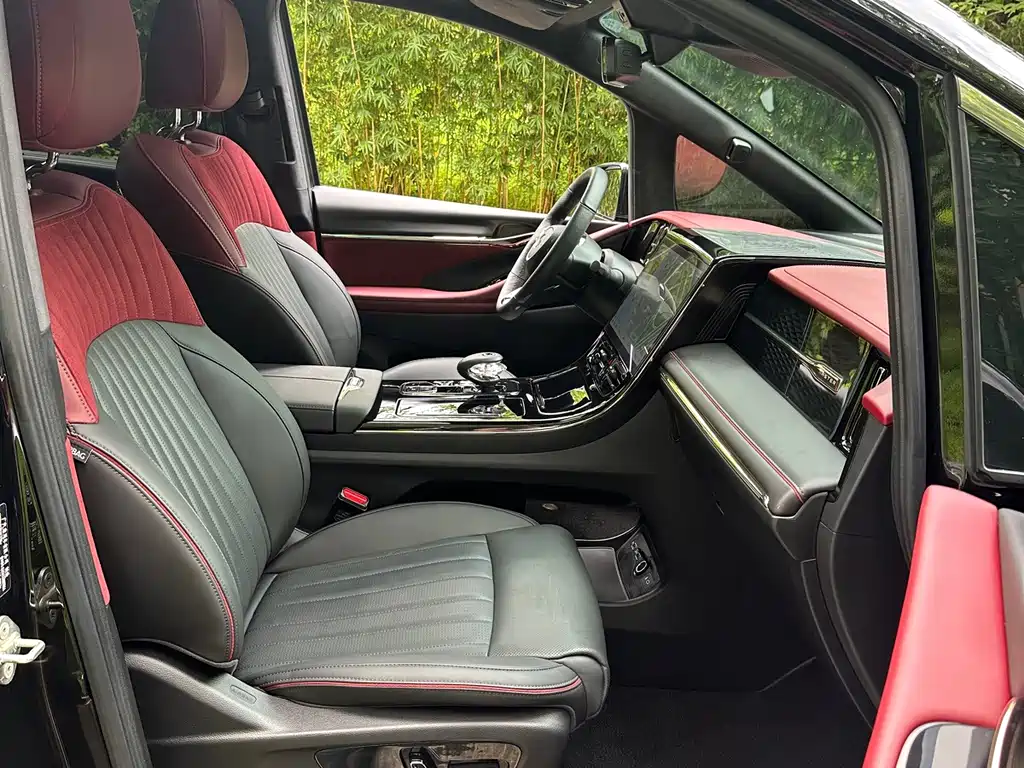 GAC Trumpchi M8 2023 — фото 13