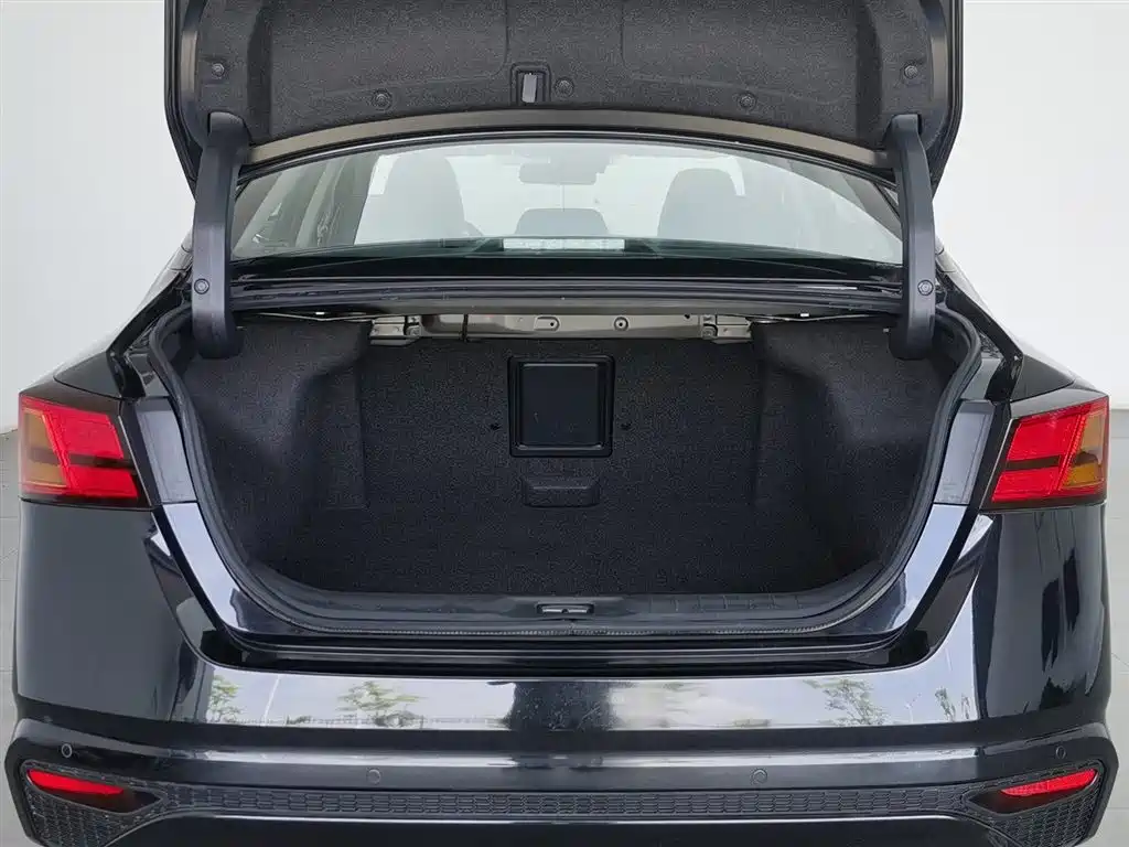 Nissan Teana 2022 — фото 16