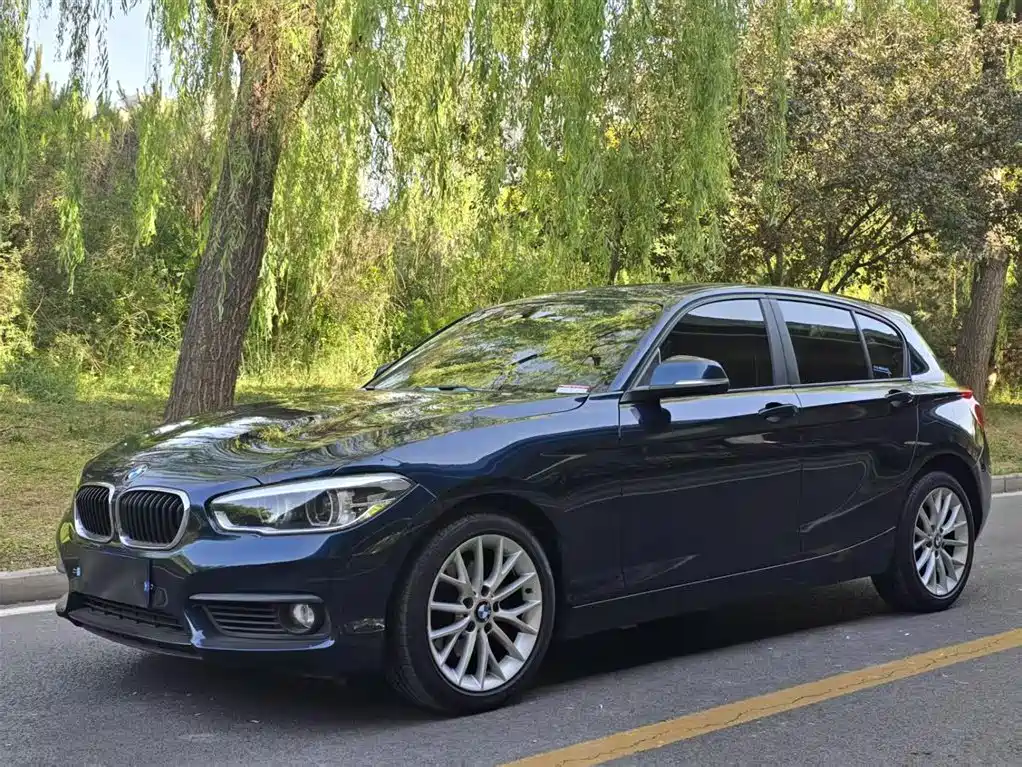 BMW 1 Series 2016 — фото 1