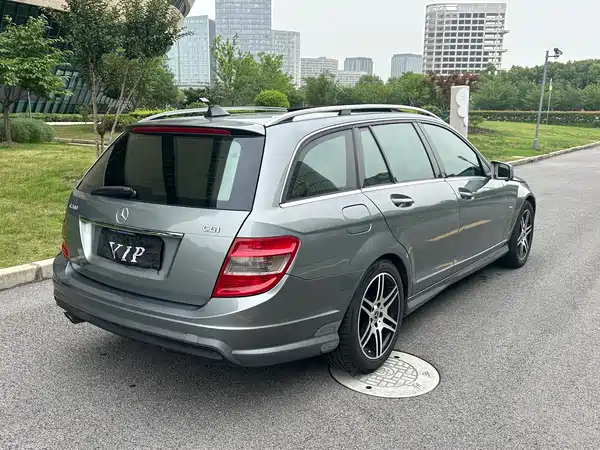 Mercedes-Benz C-Class 2010