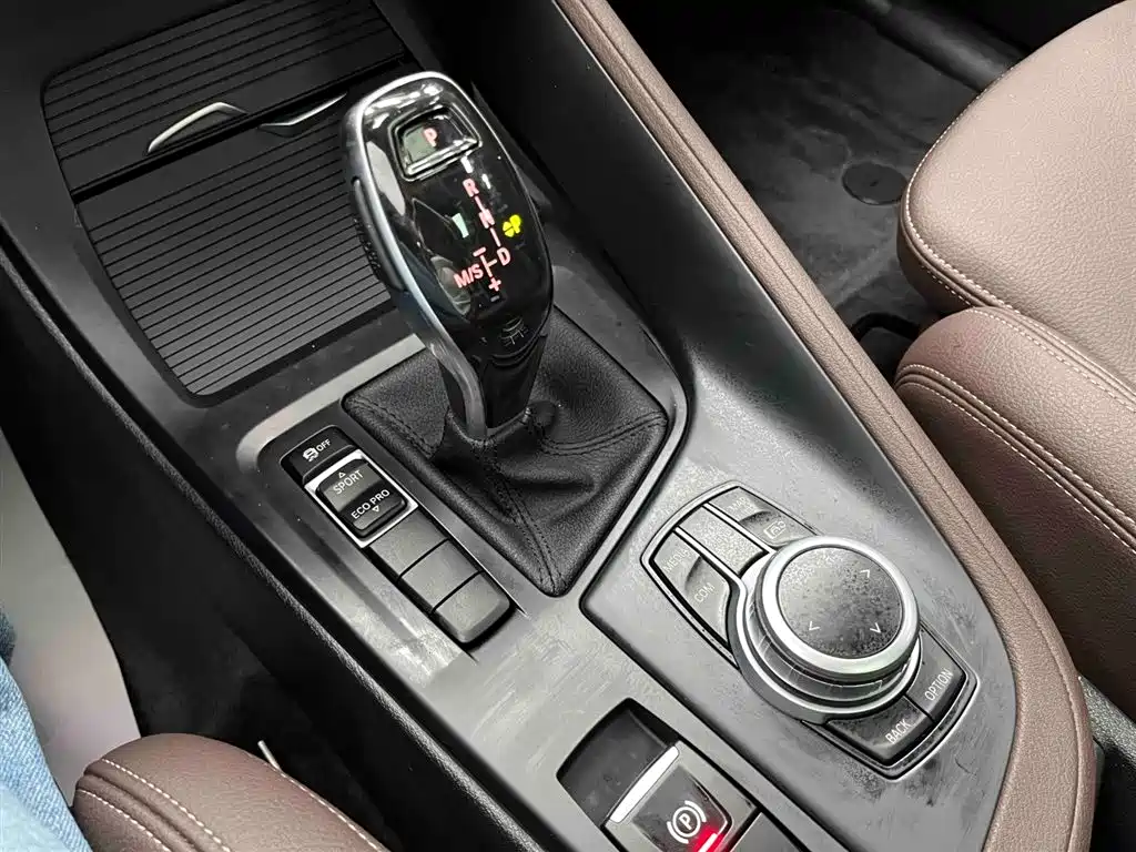 BMW X1 2022 — фото 6